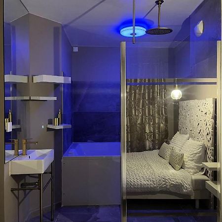 Love Room Mille Et Une Nuits Narbonne Exterior foto
