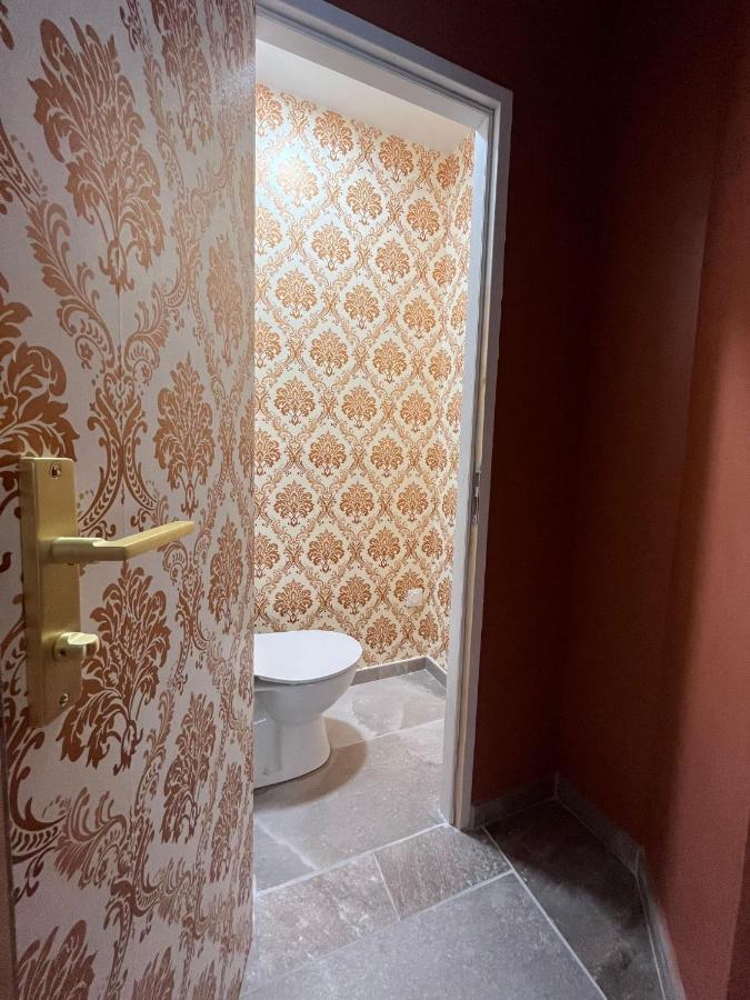 Love Room Mille Et Une Nuits Narbonne Exterior foto